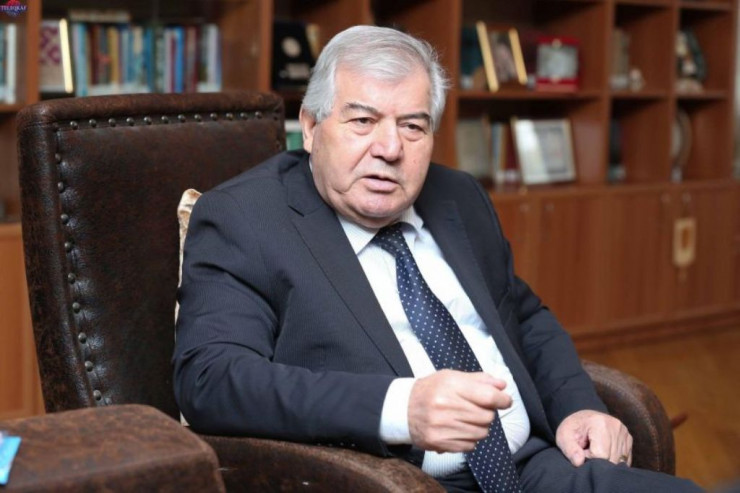 "Zəng edirik, problem deyirik, deyirlər..." -  Sabir Rüstəmxanlı 