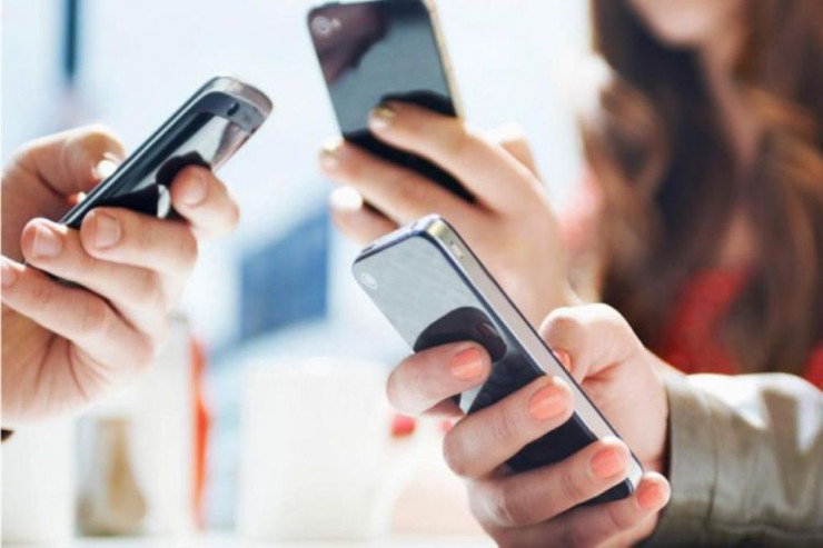 Avropa Birliyi tələb etdi: Bütün telefonlar... 