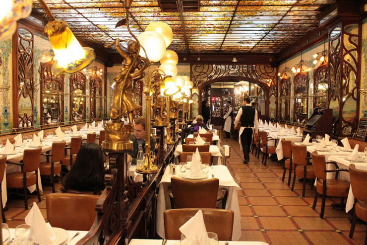  Polis restoranları 200 dəfə aldatmış şəxsi ifşa etdi