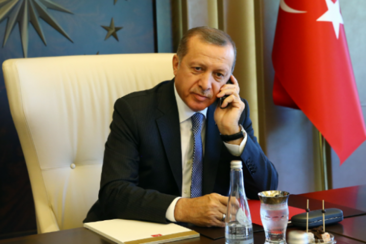 Türkiyə prezidenti Putin və Zelenski ilə telefonla danışdı