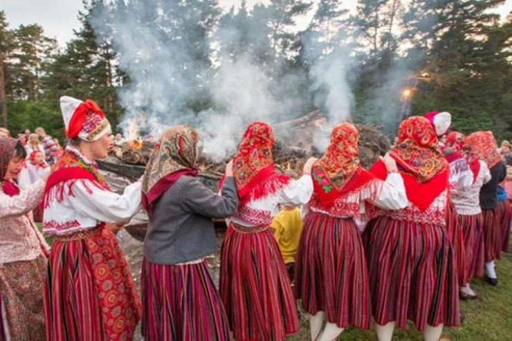 Burada kişi yoxdur: 400 qadının  idarə etdiyi ada  - FOTO 