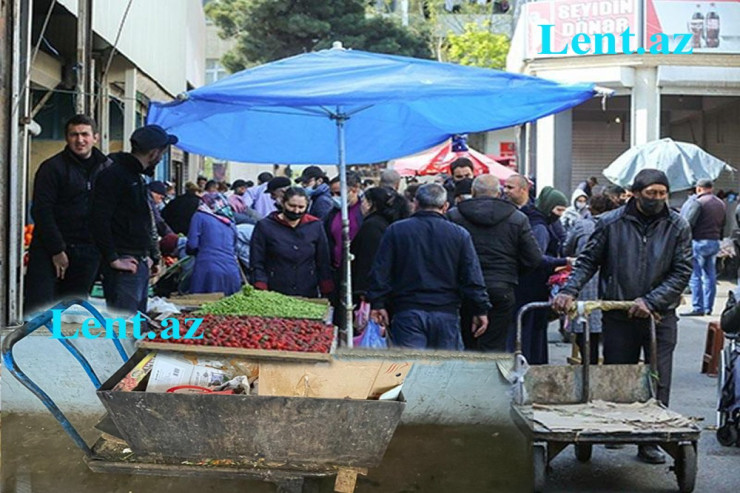 İki dükan arasında tualet, toyuq ayaqları, mikrob yuvası... - “Vasmoy bazarı”ndan FOTOREPORTAJ 