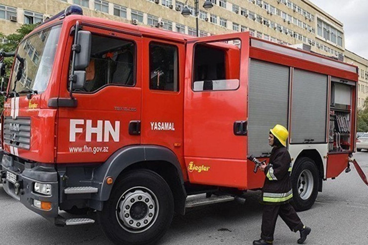14 nəfər xilas edildi, 12 yanğının  QARŞISI ALINDI 