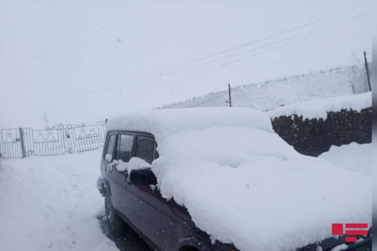 Azərbaycanda bu rayona 14 sm qar yağdı