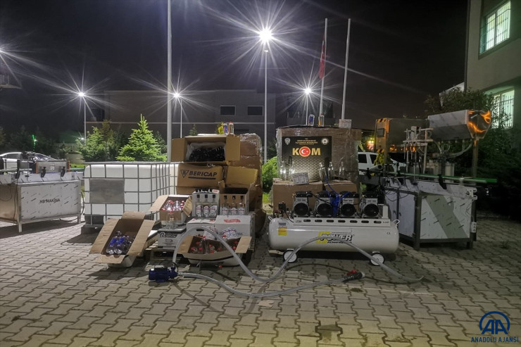 İki tona yaxın   SAXTA içki   düzəldənlər saxlanıldı