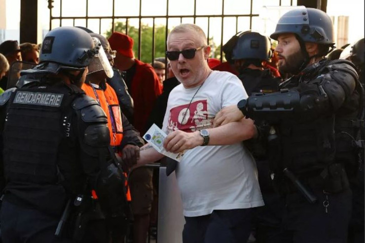 UEFA Parisdəki qarşıdurmanın SƏBƏBİNİ  göstərdi