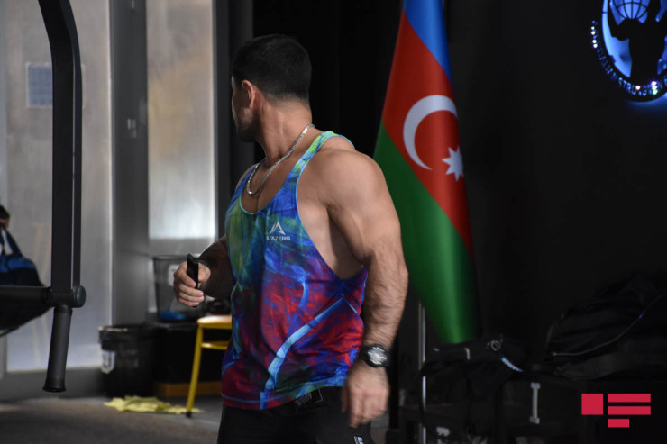 “Yarışda 301 kiloluq ştanq ayağıma düşdü” - Dünya rekordçusu Lent.az-a danışır... 