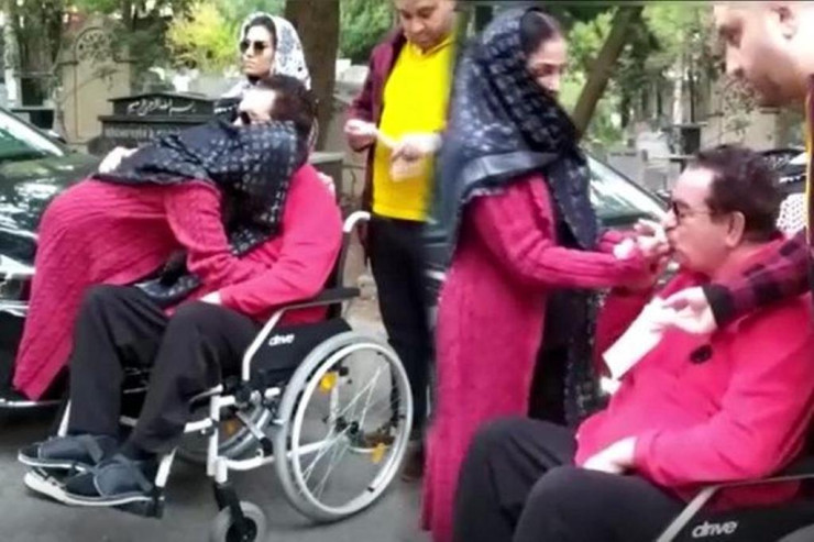 İbrahim Tatlısəs keçmiş yoldaşını qucaqlayıb hönkür-hönkür ağladı  - VİDEO 