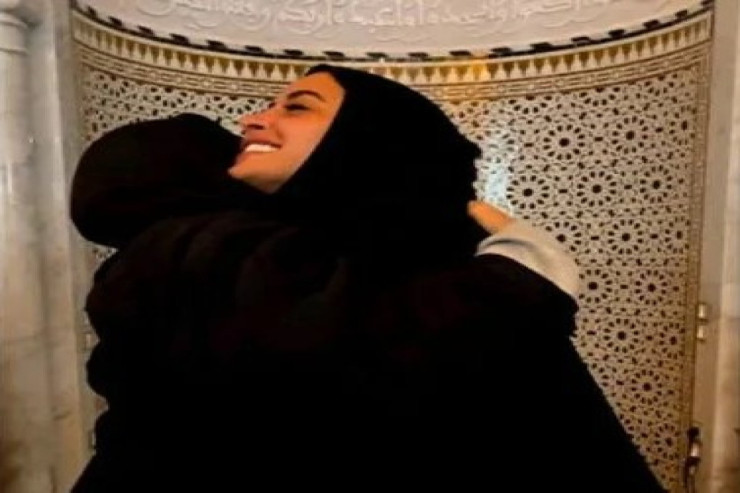 Fransız model müsəlman oldu - FOTO 