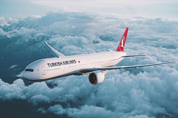 İstanbul reysində  QORXULU ANLAR:   Pilot eniş istədi