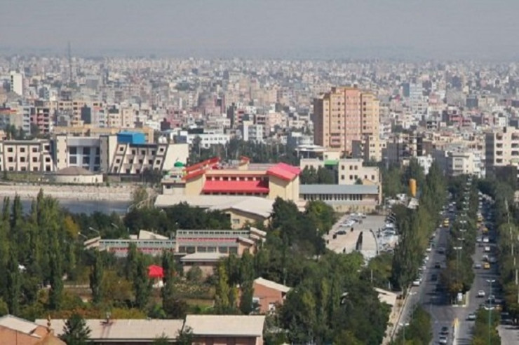 İran Ərdəbilə qoşun yeritdi