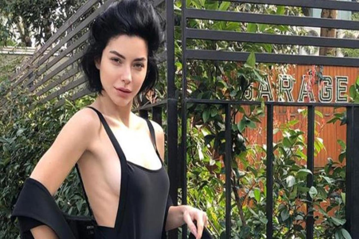 Məşhur aktrisa fotoşoplu şəkil paylaşanları BİABIR ETDİ 