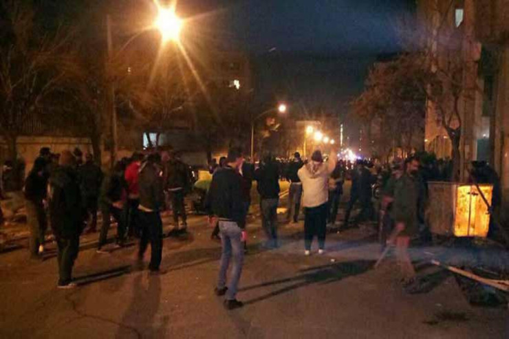 İranda iğtişaş törətməkdə şübhəli bilinənlər həbs edildi 