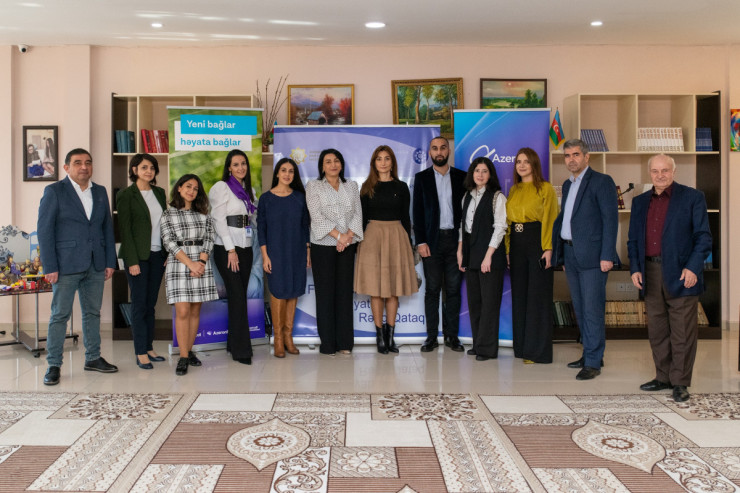 "Azercell" ilə "Yeni bağlar həyata bağlar"® 