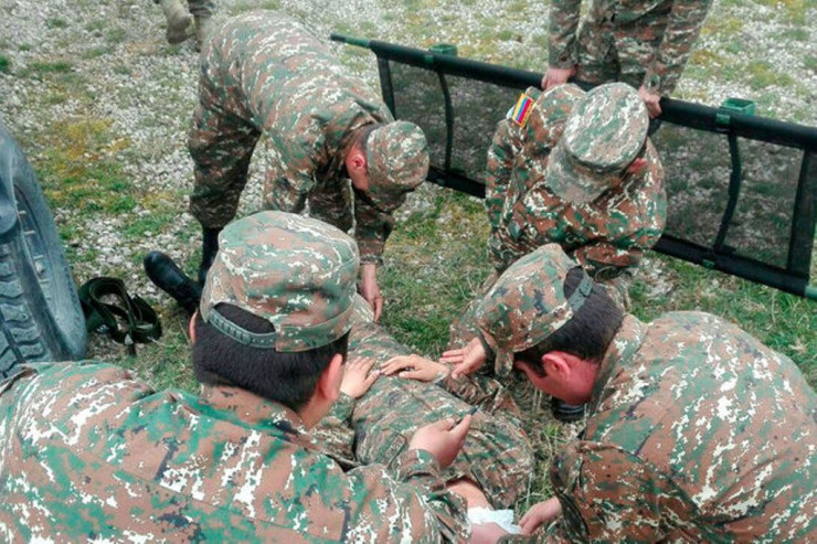  13 hərbçinin meyiti   Ermənistana verildi