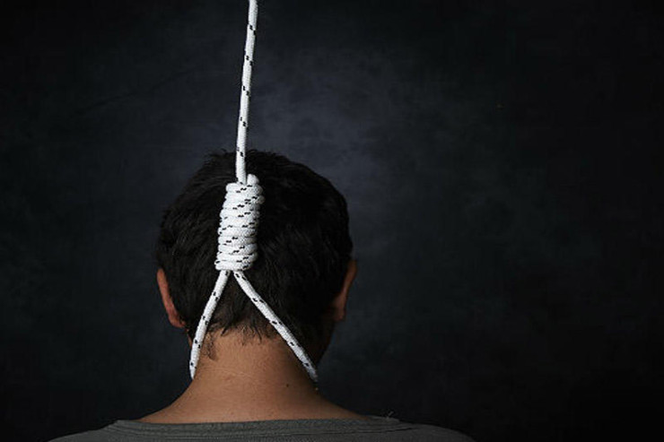 Kənddə  gənc oğlan   özünü asdı