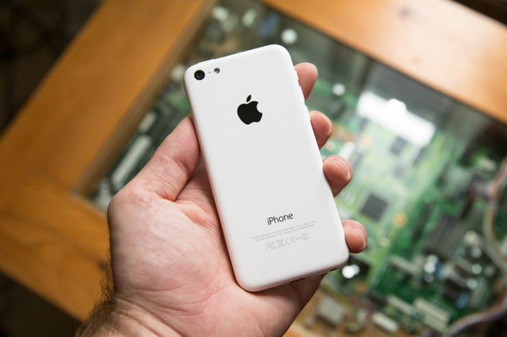 "Apple" bu telefonların fəaliyyətini dayandırır