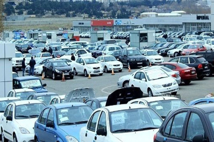 Bakıda 63 ilin maşını 220 minə satılır - FOTO 
