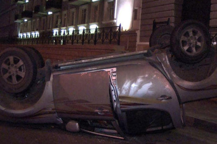 Gənc oğlan maşını  AŞIRDI : Faciəli son...