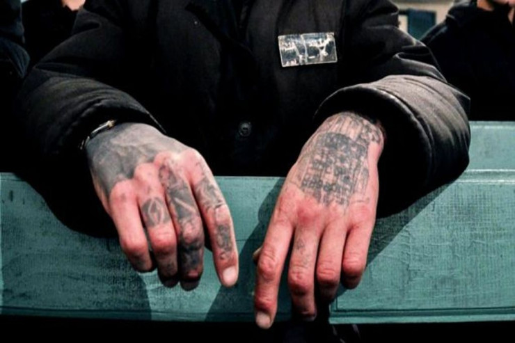  “Qanuni oğrular”   – Cinayətkar aləmin "elitası"nın yaranması ilə bağlı 3 versiya