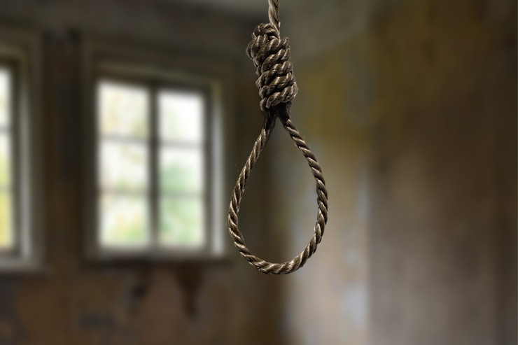 Bakıda kişi  tövlədə özünü öldürdü 