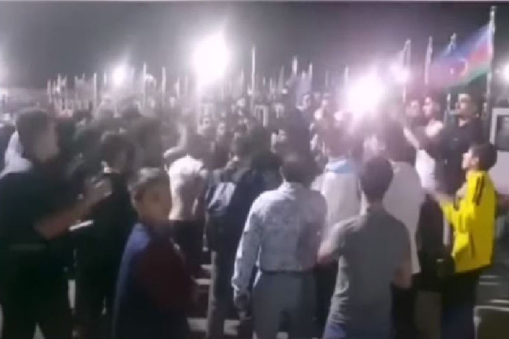 Dəfn mərasimlərindəki “dindar”lar aldıqları tapşırıqları yerinə yetirir - RƏSMİ 