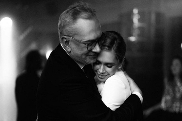 Müharibə bu məşhurları  AYIRDI 