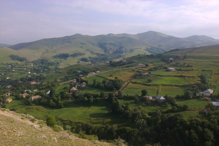 "Agren alem burya el" - Bizim ellər 