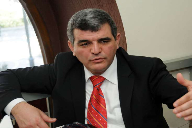 Fazil Mustafa bu tarixdə EVƏ BURAXILA BİLƏR 