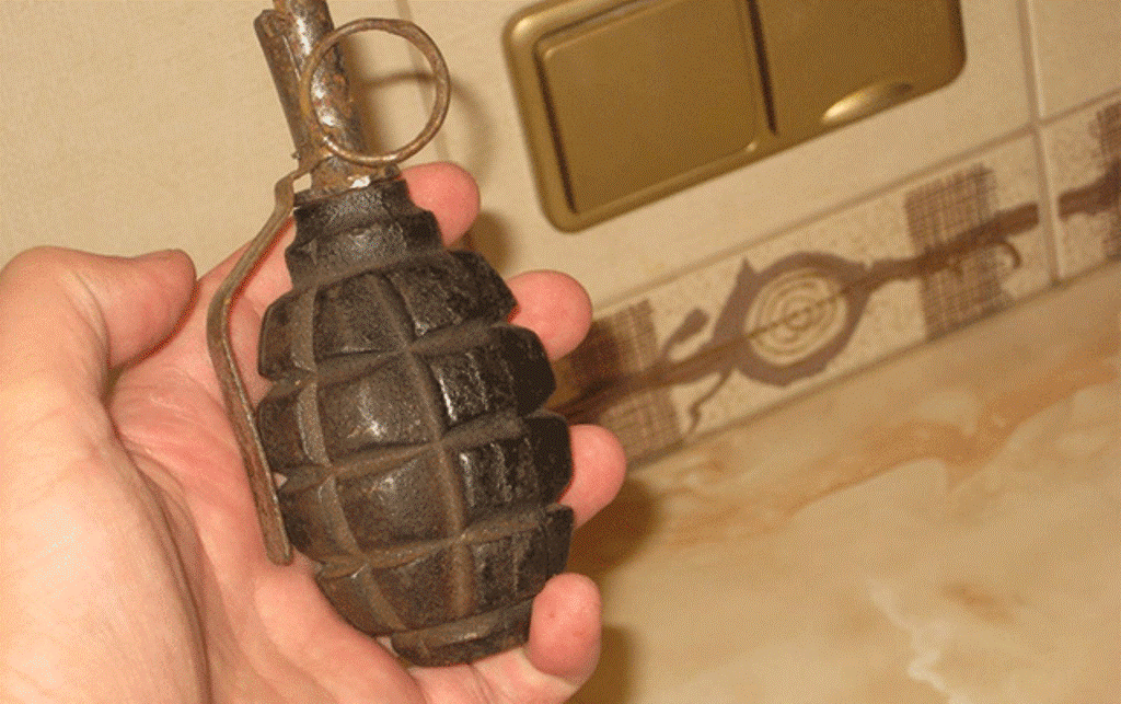 Mahnıya qulaq asdığı üçün qonşusunu  PARTLATDI 