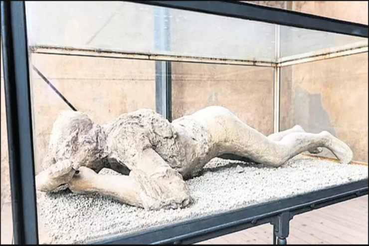 Vezuvi vulkanı ilə bağlı ŞOK İDDİA : İnsanlar buxarlandı