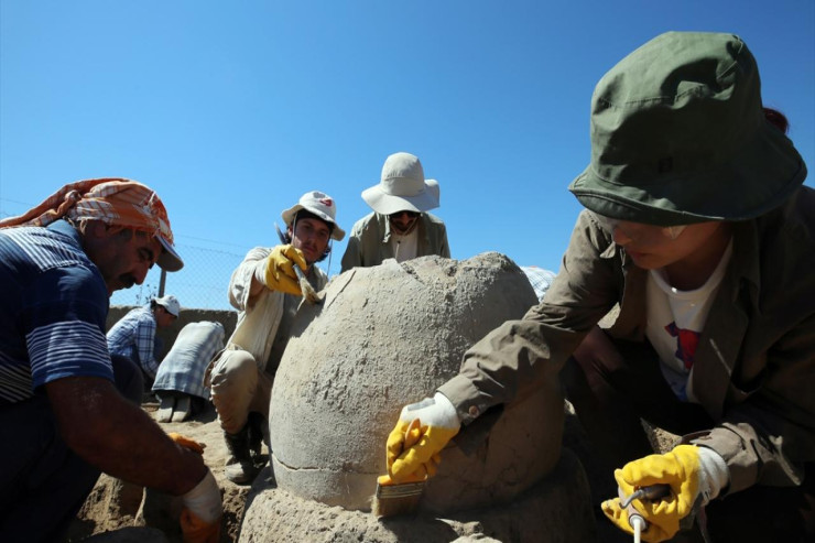 3400 yaşlı saray aşkar edildi-FOTO 