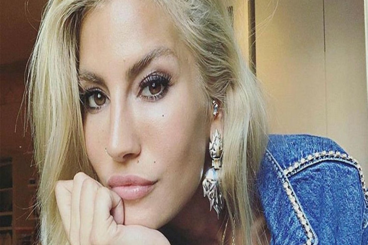 Çağla Şikel "gözəl evim" deyib, villasını paylaşdı - FOTO 