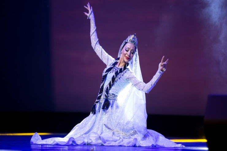 Xalq artisti:  “Rəqs edən qadınların hoppanıb-düşməsi yolverilməzdir”