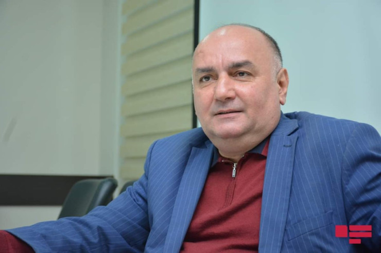 Yazıçının kitab satması onun fəlakətidir, Elza uğursuz zarafat idi - Fəxri Uğurlu ilə MÜSAHİBƏ  