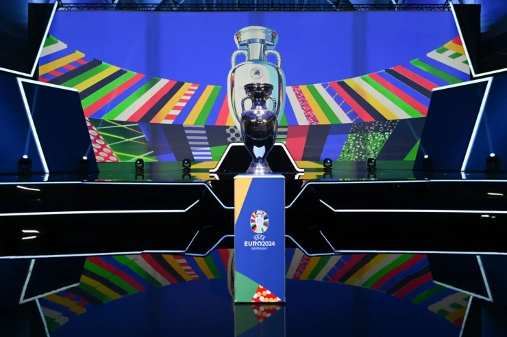 Futbol üzrə Avropa çempionatının püşkatması – TAM SİYAHI 