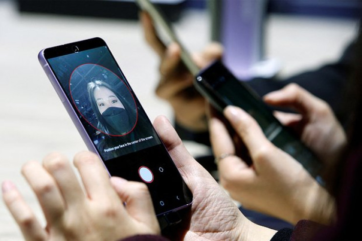 “Samsung”un yeni modelləri titan korpuslu olacaq  
