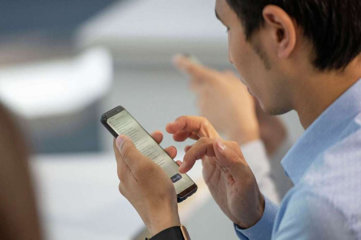 Niyə həftədə ən azı bir dəfə  telefonu söndürmək   lazımdır? -  CAVAB 