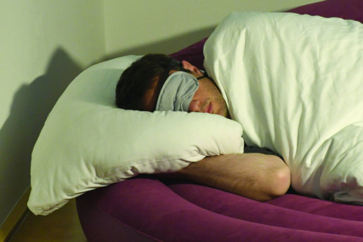 Daha yaxşı yatmaq üçün hər səhər  etməli olduğunuz   6 ADDIM