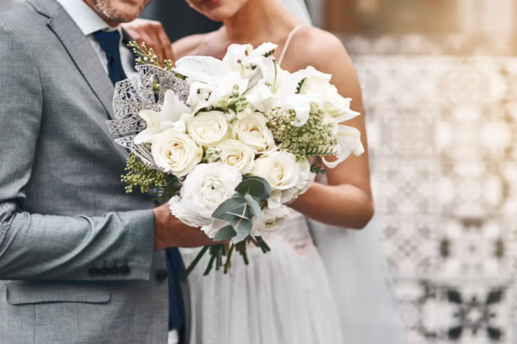 Gəlin  toya gəlməkdən imtina edən   qonaqları cəzalandıracaq