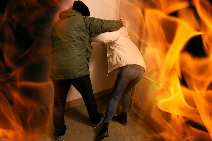 Evə gec gələn arvadını benzin töküb  yandırdı