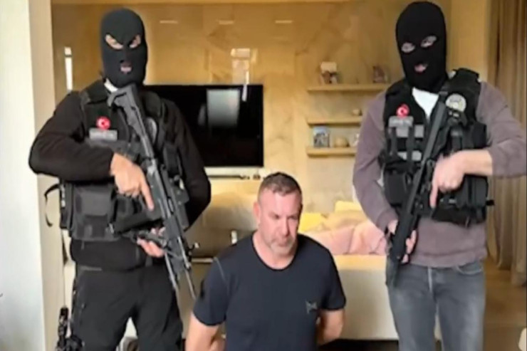 Qırmızı bülletenlə axtarışda olan mafiya başçısı İstanbulda saxlanıldı