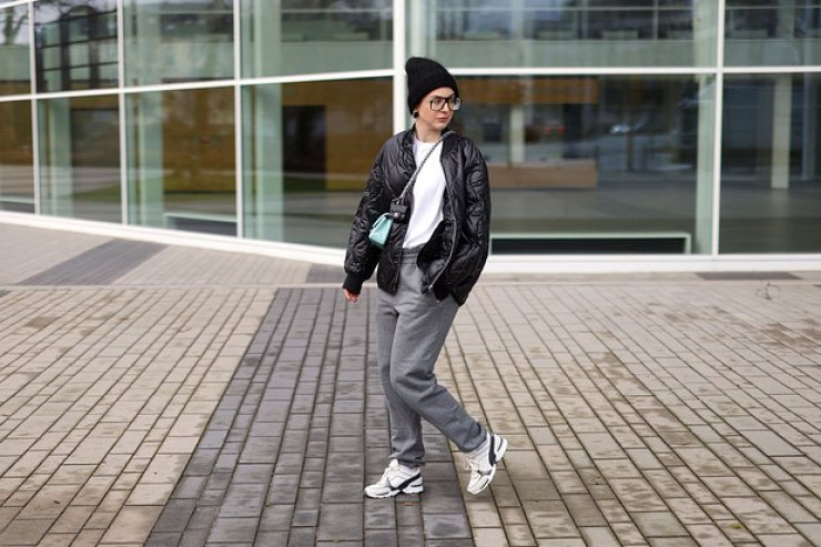  İt gəzdirəndə   geyiləcək paltar - Stilist açıqladı