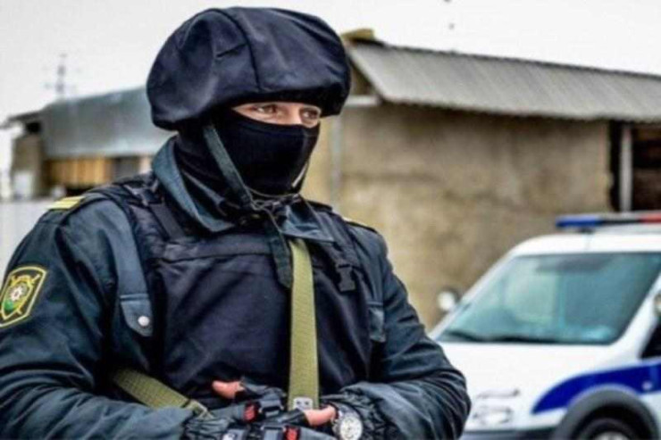 Abşeronda silahlı narkotacir saxlanıldı - VİDEO 