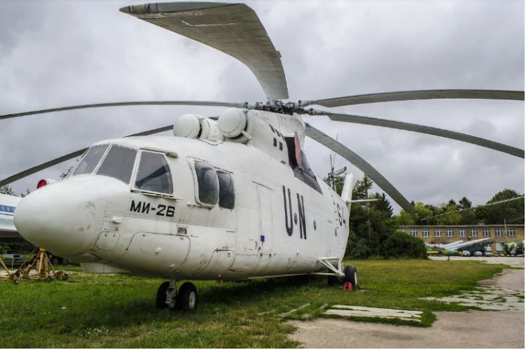 BMT-nin helikopteri atəşə tutuldu, bir sülhməramlı öldü