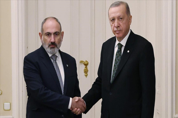 Paşinyan Türkiyə prezidentinə zəng etdi