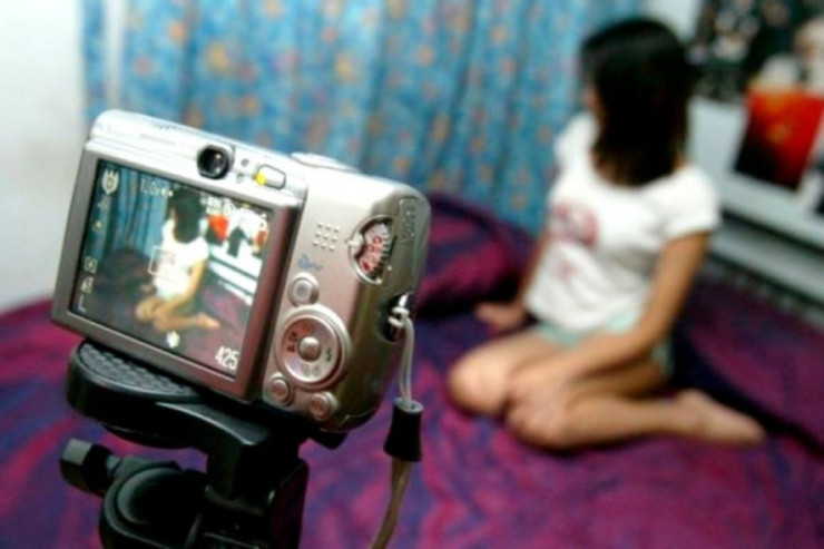 Qızla oğlan birləşib qadını belə  ŞANTAJ ETDİLƏR 