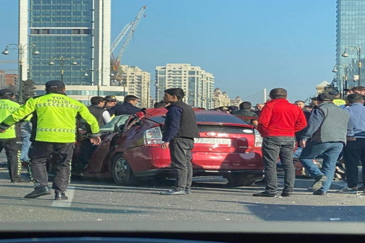 TƏBİB Bakıda baş verən yol qəzası ilə bağlı məlumat yayıb