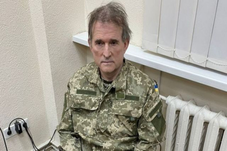 Ukraynada 3 deputat vətəndaşlıqdan məhrum edildi