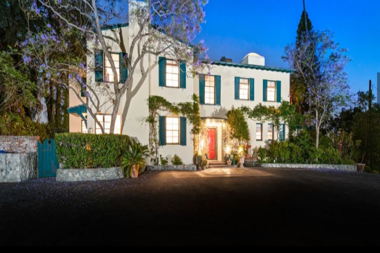 Məşhur aktrisa evini 17 milyon dollara satır - FOTO 